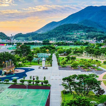 Namhae Sports Park Hotel Eksteriør billede