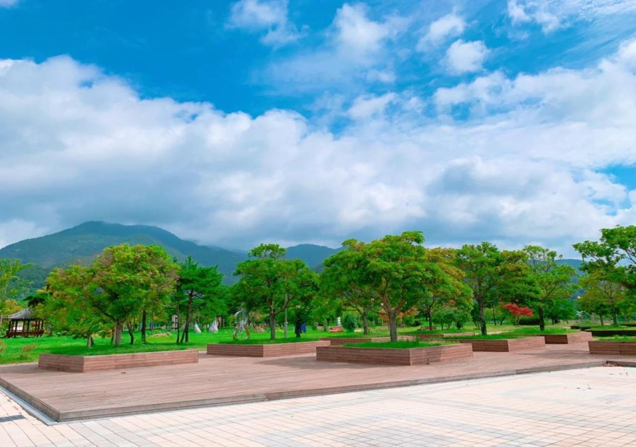 Namhae Sports Park Hotel Eksteriør billede