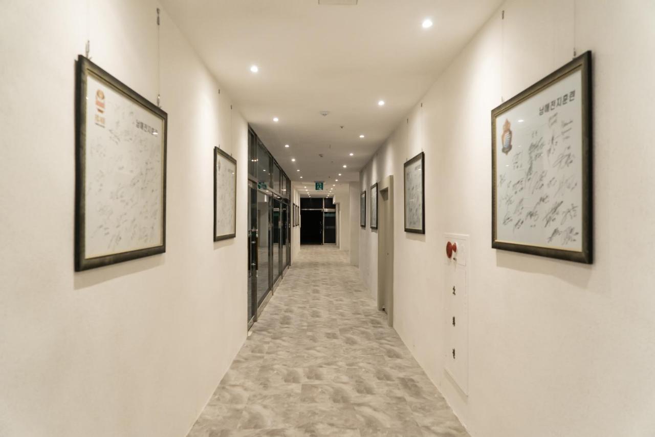 Namhae Sports Park Hotel Eksteriør billede