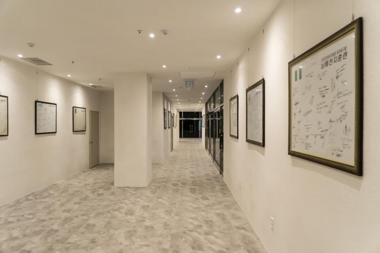 Namhae Sports Park Hotel Eksteriør billede