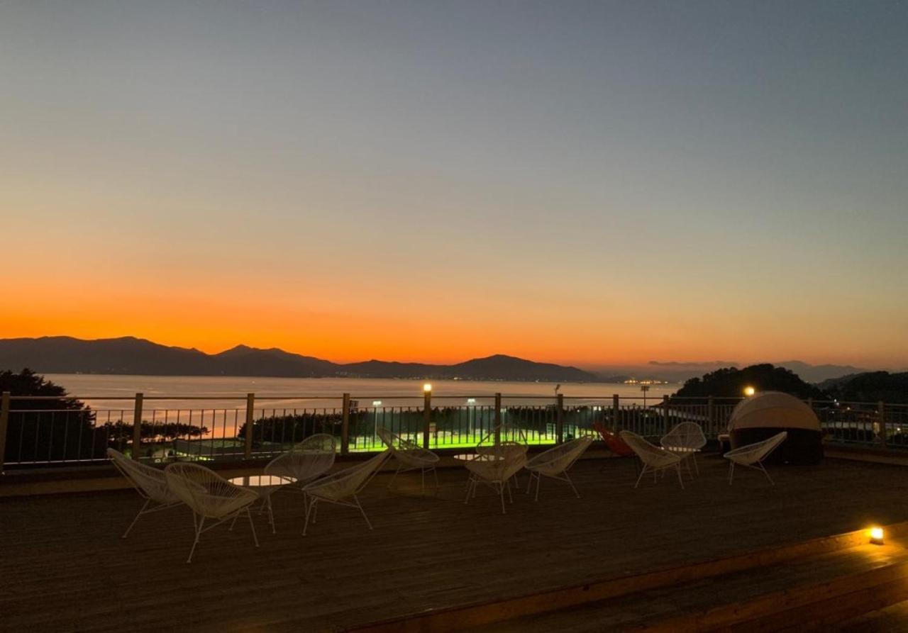 Namhae Sports Park Hotel Eksteriør billede